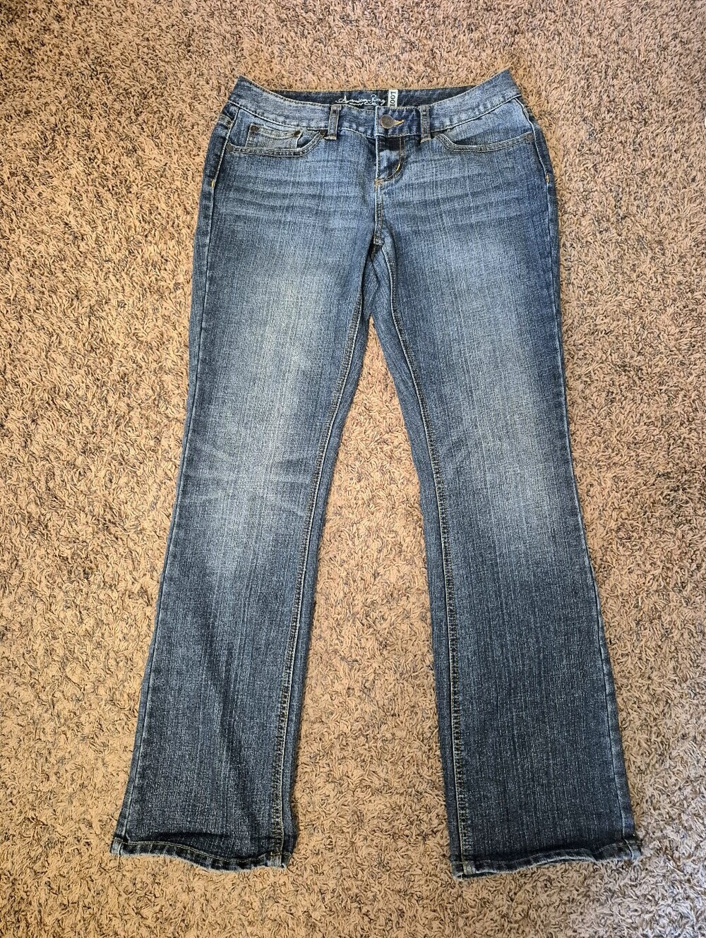 American Rag Women's Blue Bootcut Jeans - Faded Denim Size 7-R